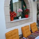 Anthias Daire